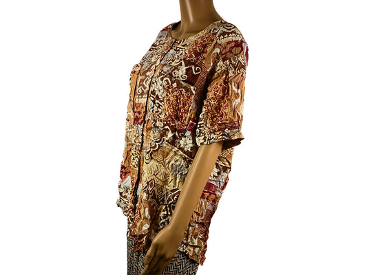 Vintage retro blouse with 80s print