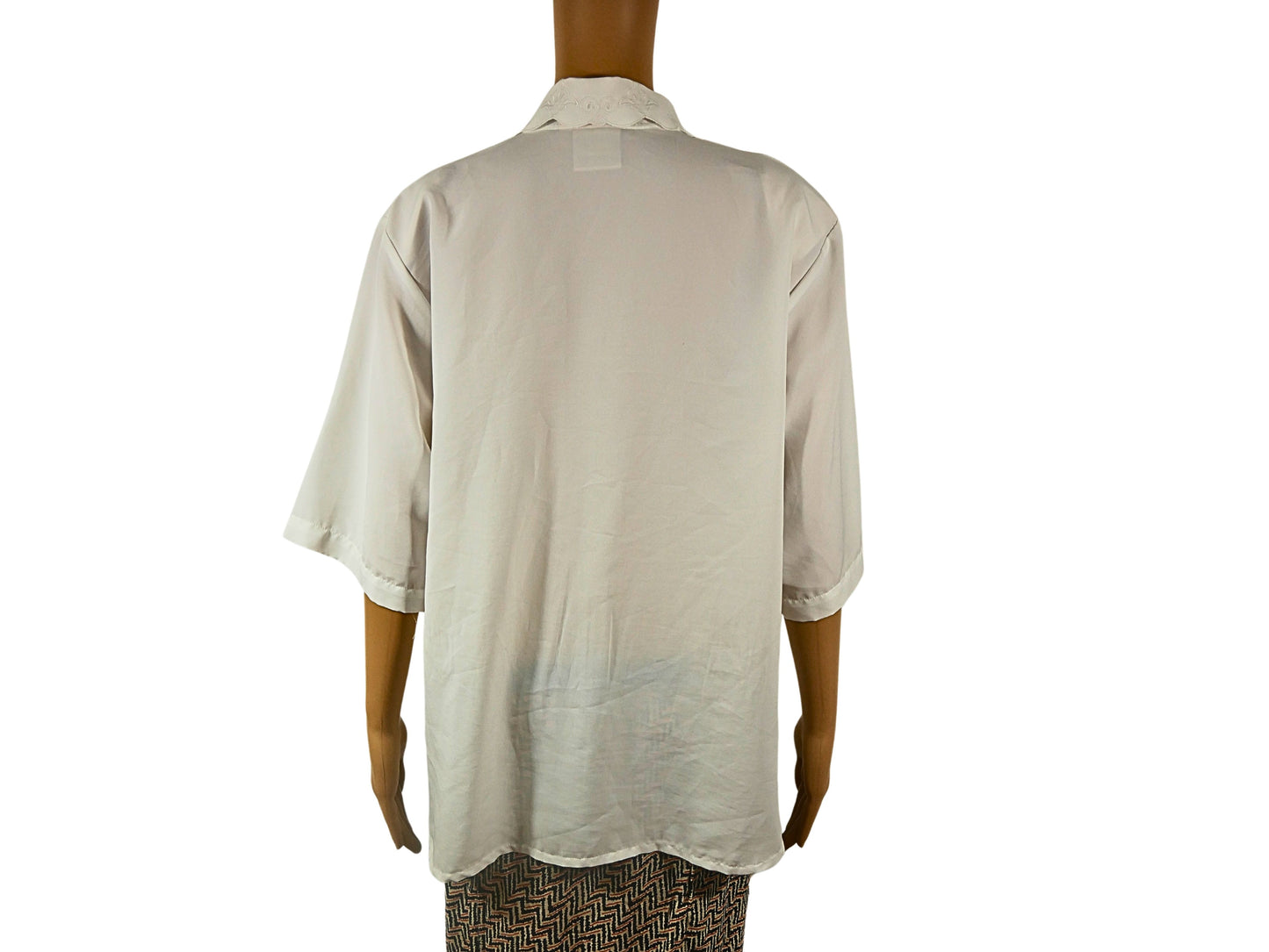 Vintage white blouse with embroidered collar