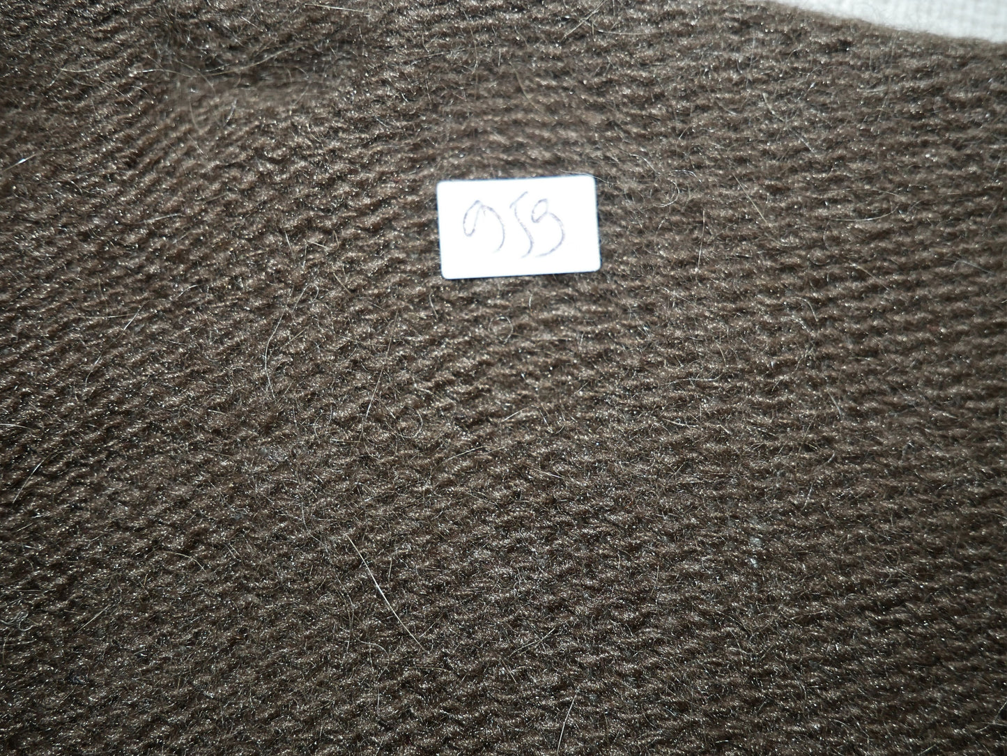 Gilet léger marron en maille à nouer sur le devant pour femme