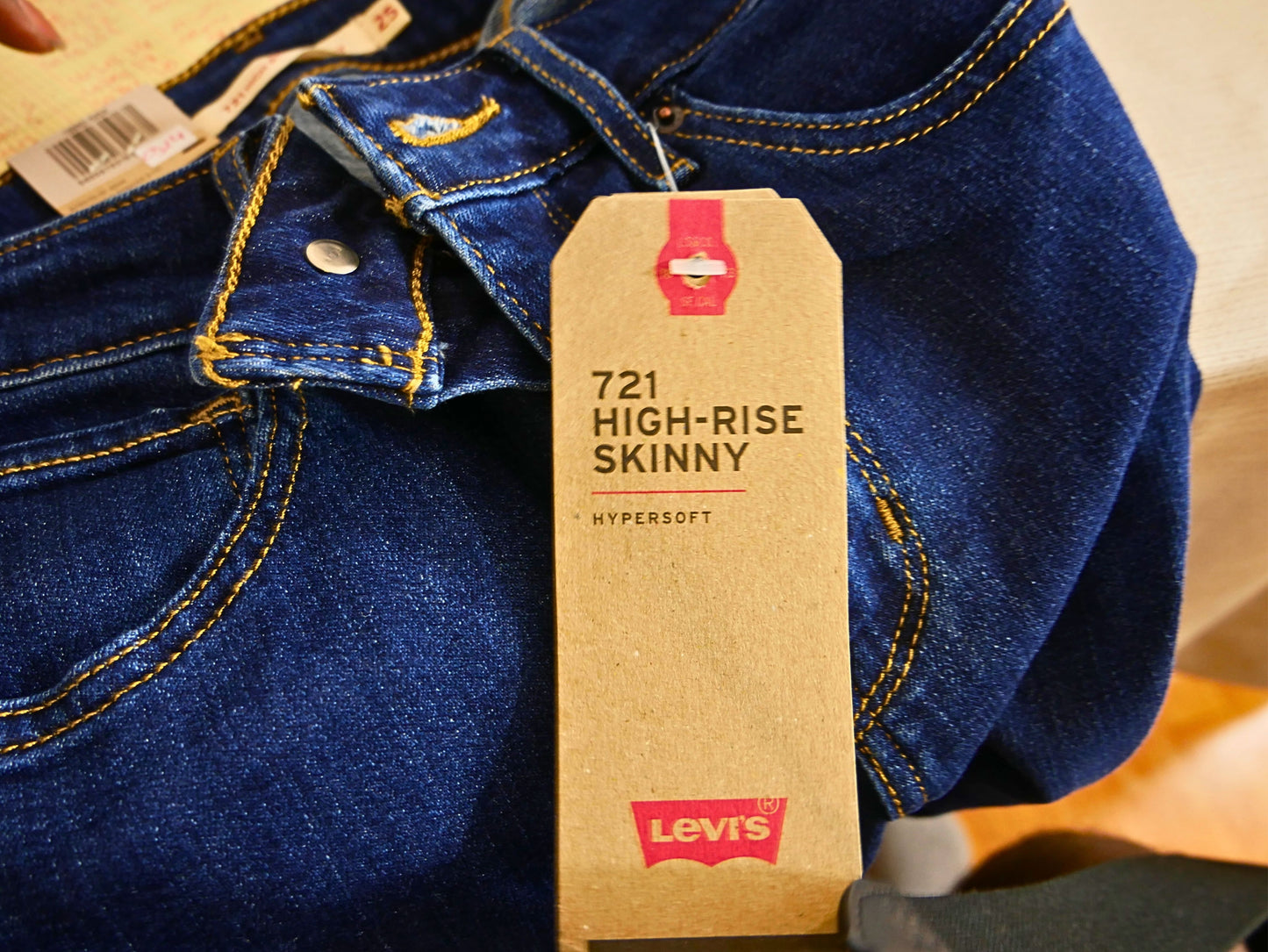 Levi's 721 Röhrenjeans mit hohem Bund für Damen