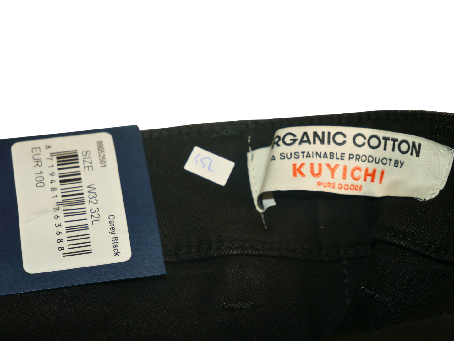 Schwarze Röhrenjeans für Damen – KUYICHI, umweltfreundlich und elegant