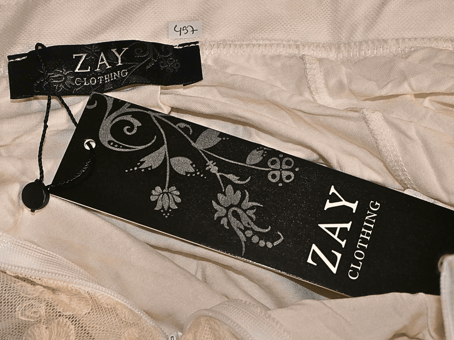 ZAY Jupe mi-longue brodée écrue