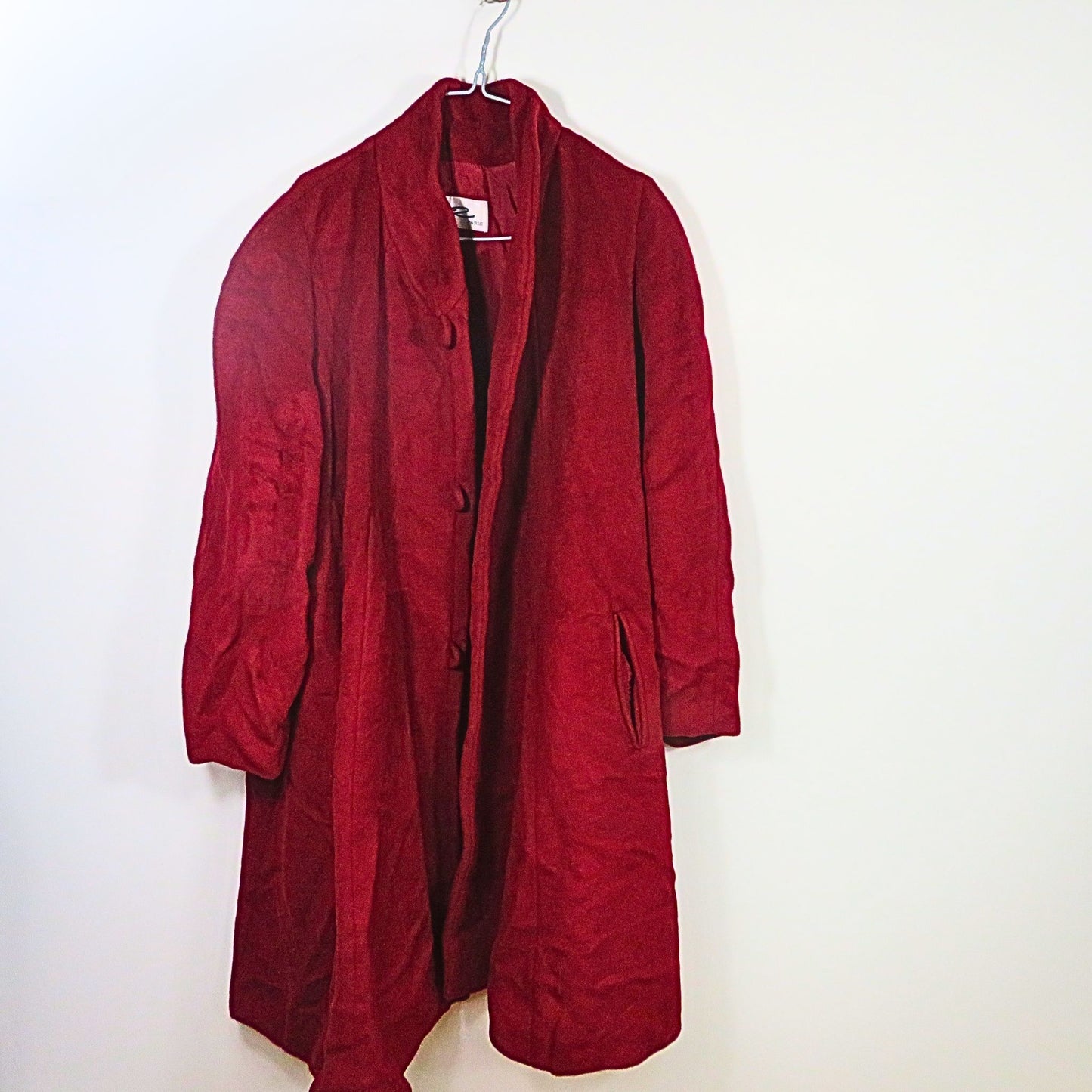 C2 PARIS Roter Vintage-Mantel