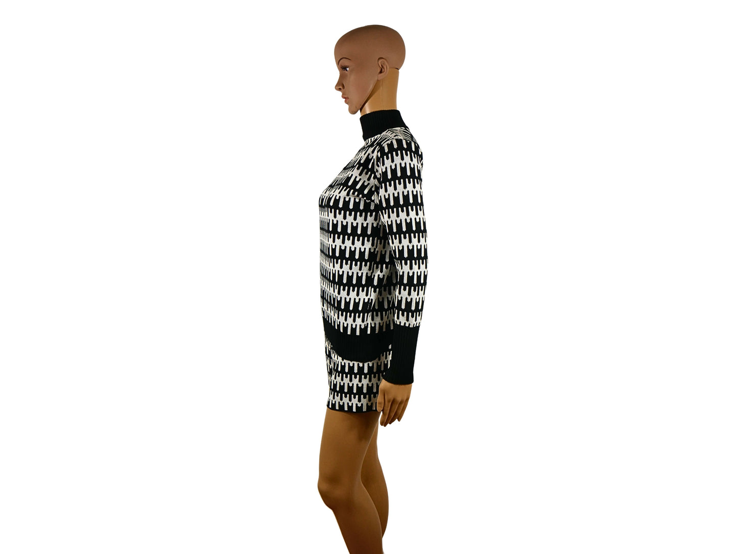 Ensemble pull et short en maille noir et blanc