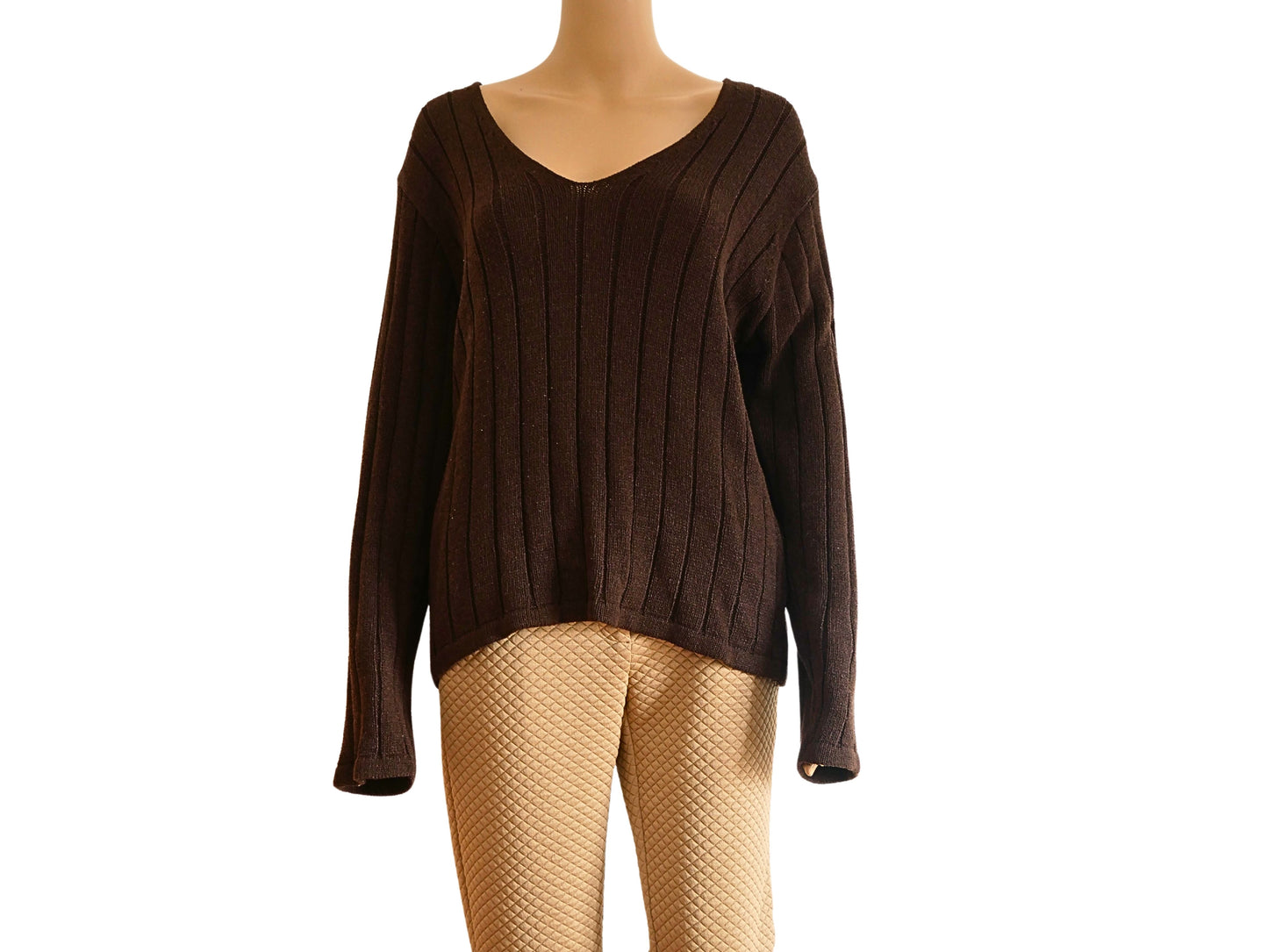 Second-hand trendy brown sweater for women