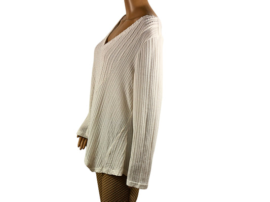 Pullover blanc col V aéré pour femme