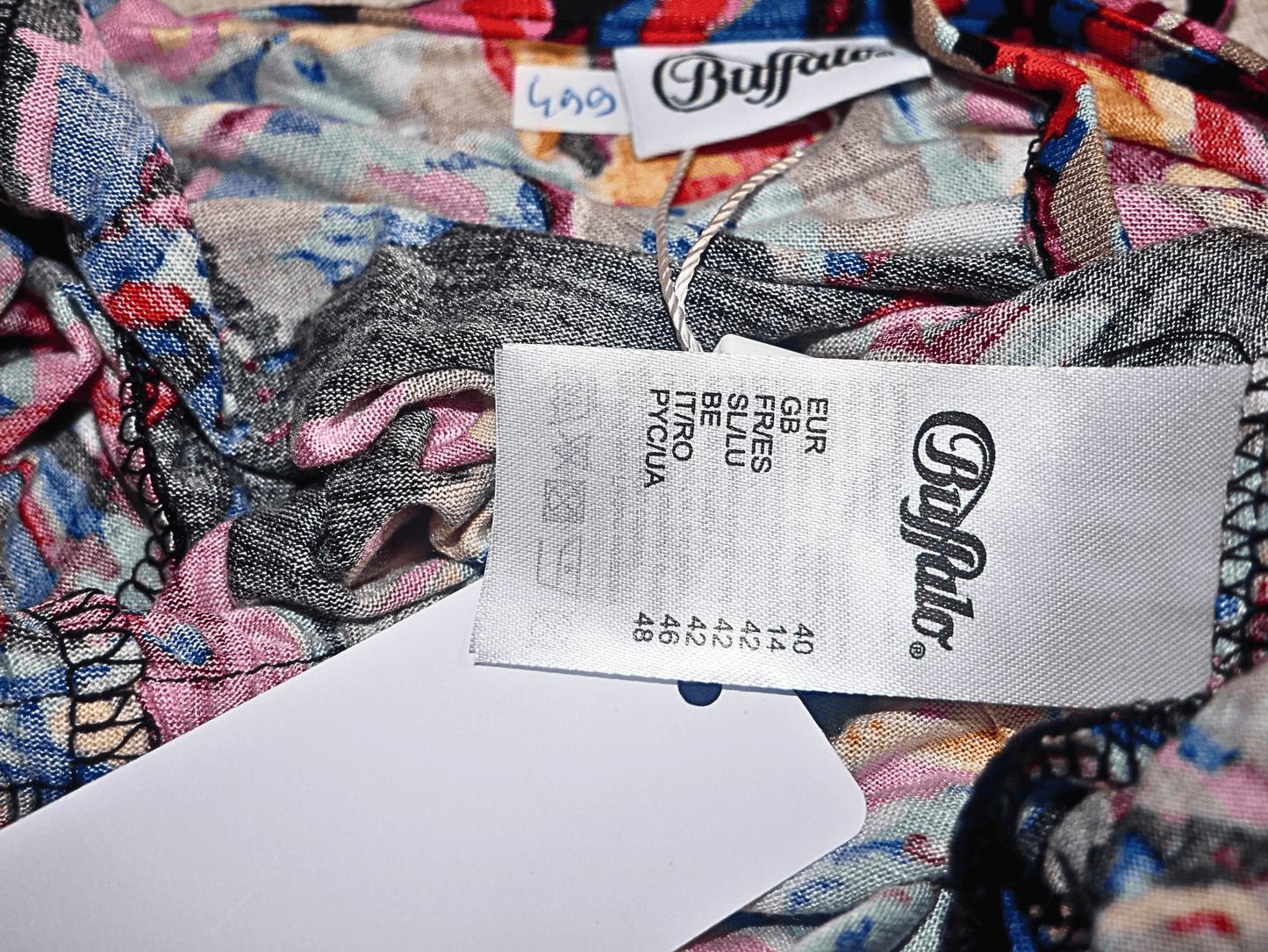Langes Kleid mit Buffalo-Print