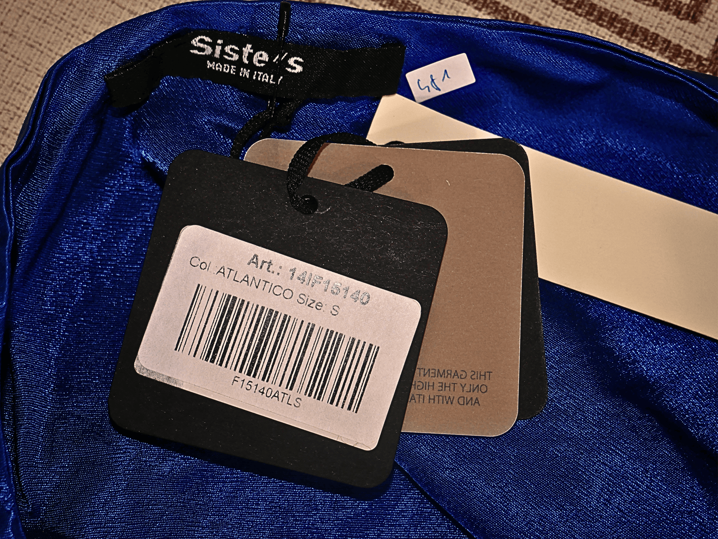 Siste'S Mittellanges Satinkleid