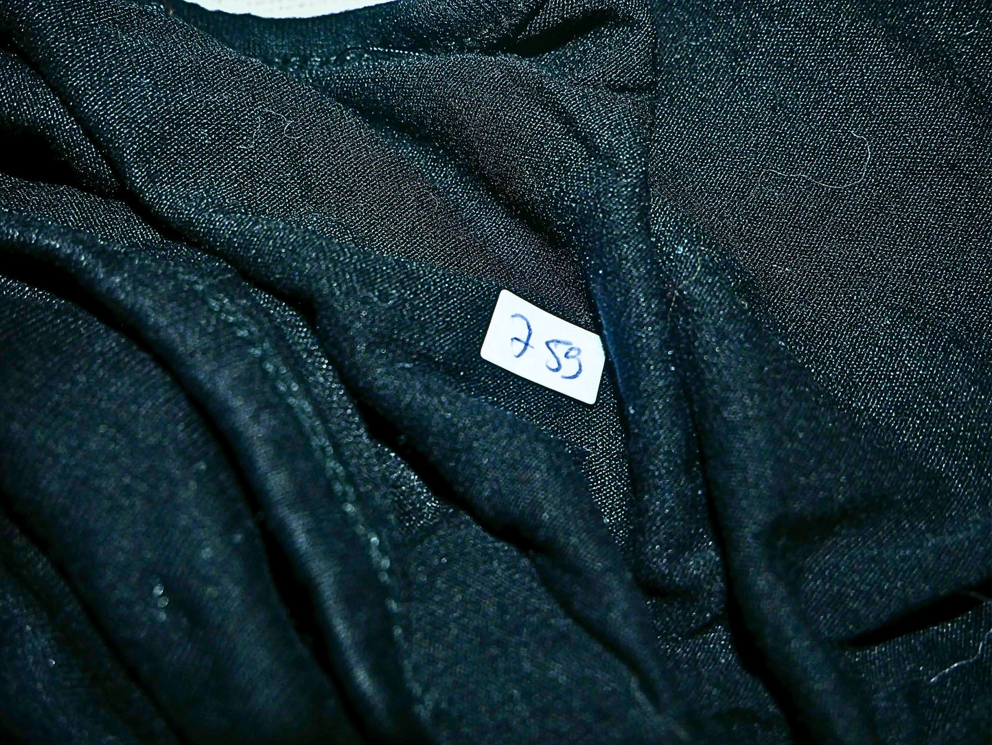 Schwarzes Kurzarm-T-Shirt für Damen mit Reißverschlussdetail