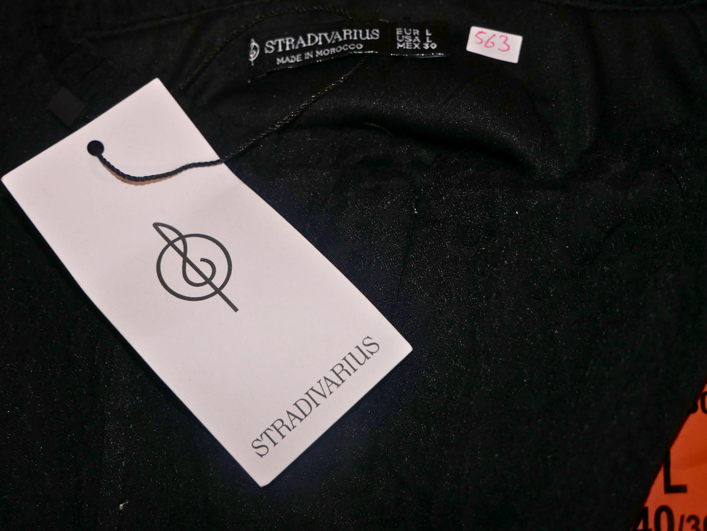 STRADIVARIUS black corser top
