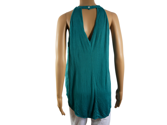Attractive green sleeveless top for women