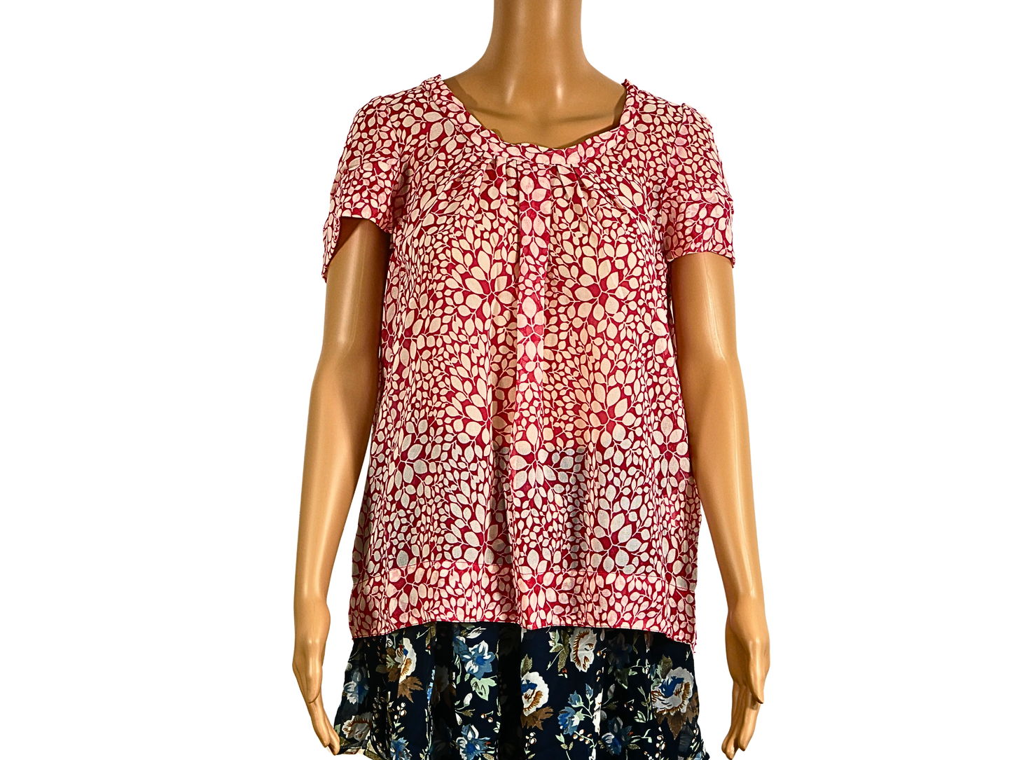 Vero Moda Flowy round neck blouse