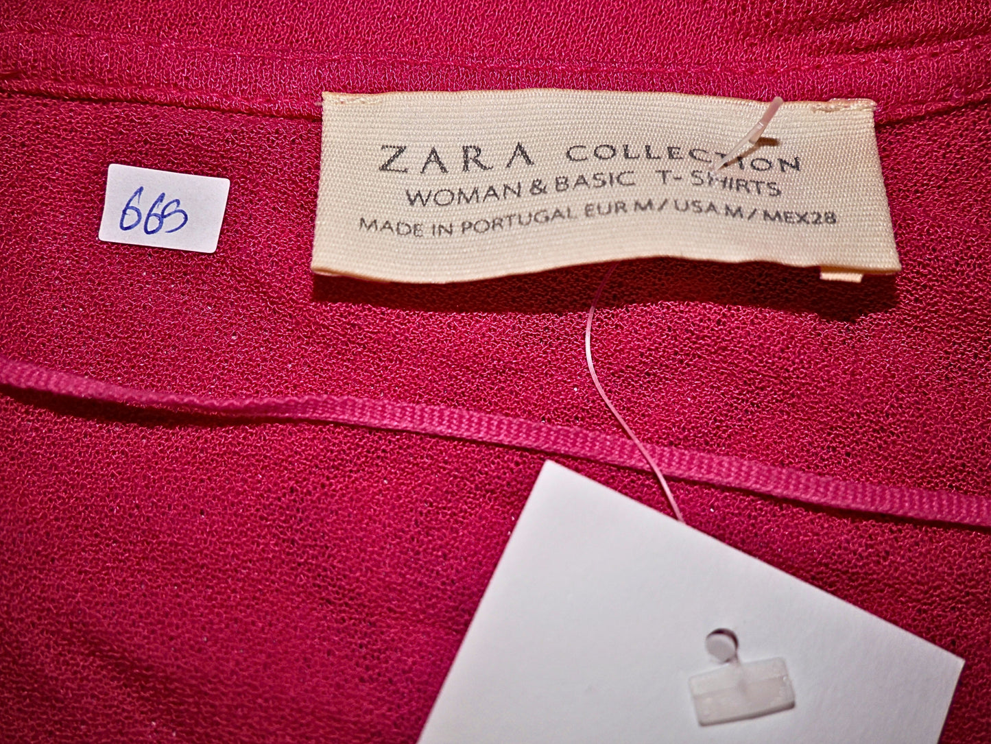 Zweifarbiges Damen-T-Shirt von ZARA – Eleganz und Komfort