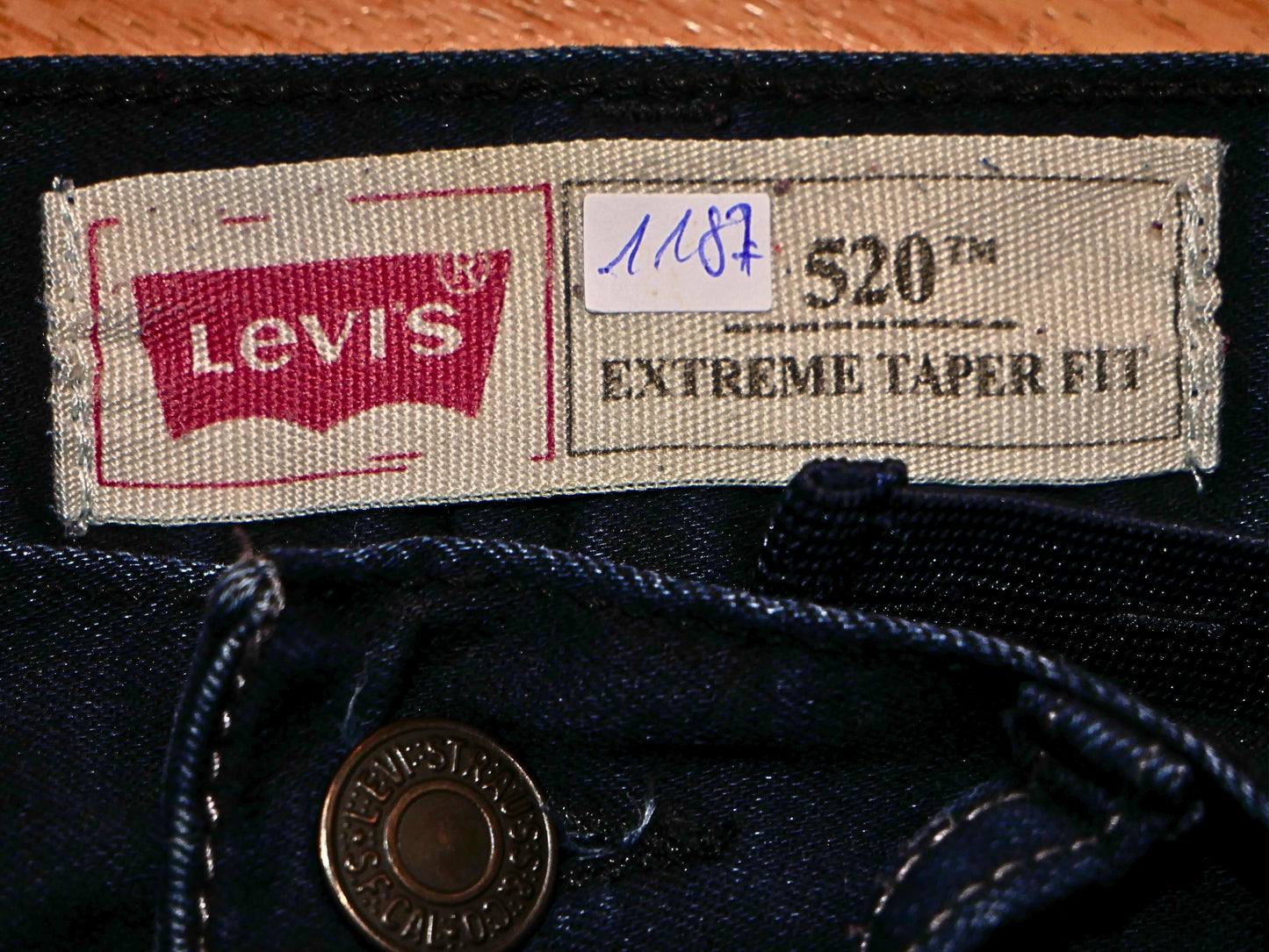 Jean droit bleu foncé brut Levi's