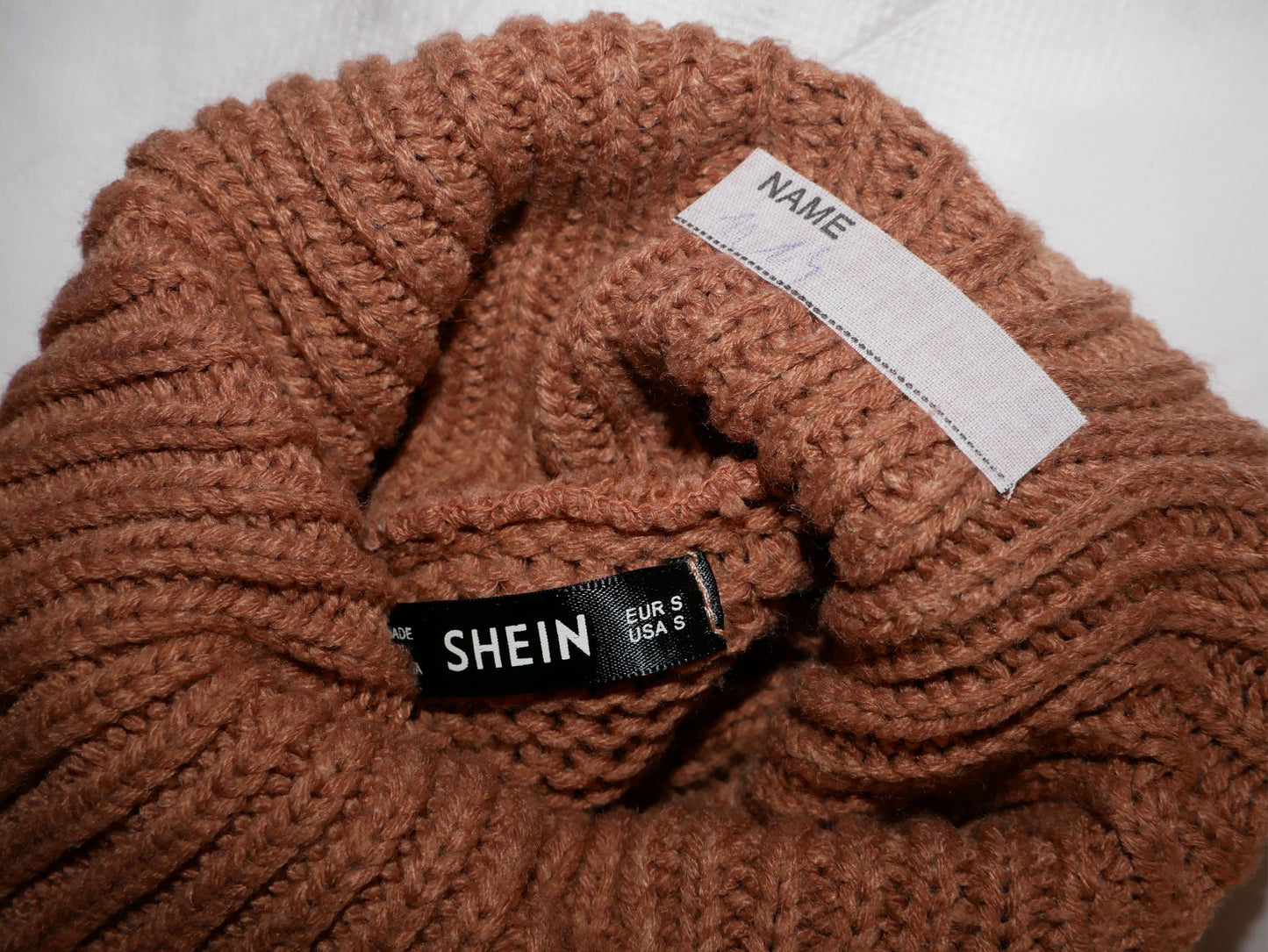 Pull col roulé élégant SHEIN