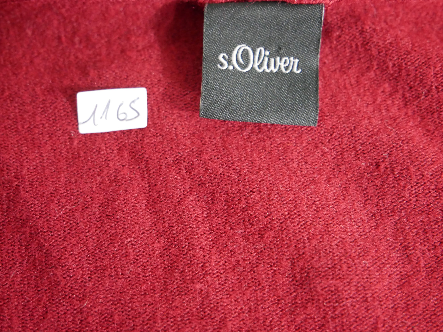 Pull maille fine rouge col V S.Oliver