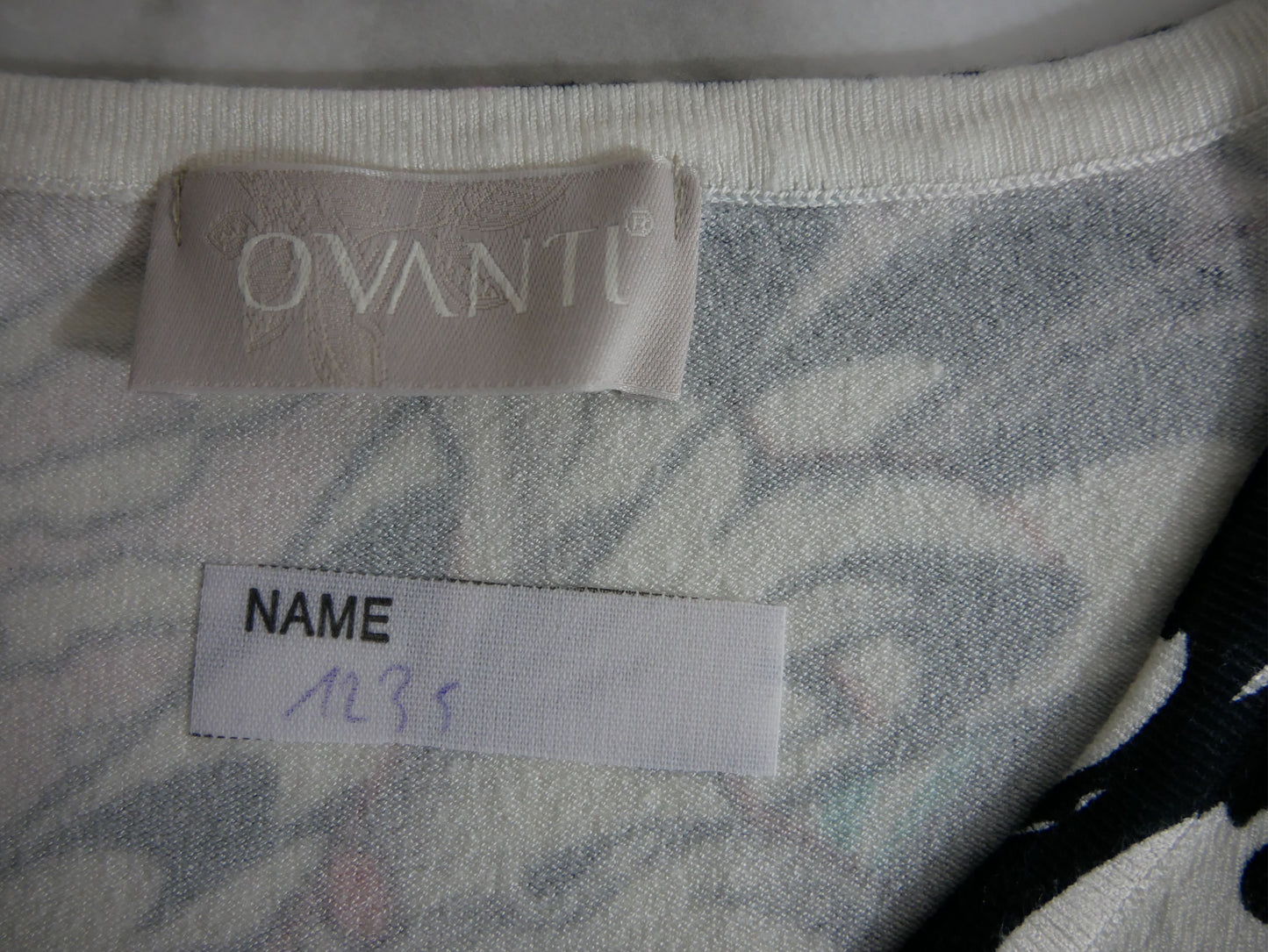 Blouse col V élégant Ovanti taille 42