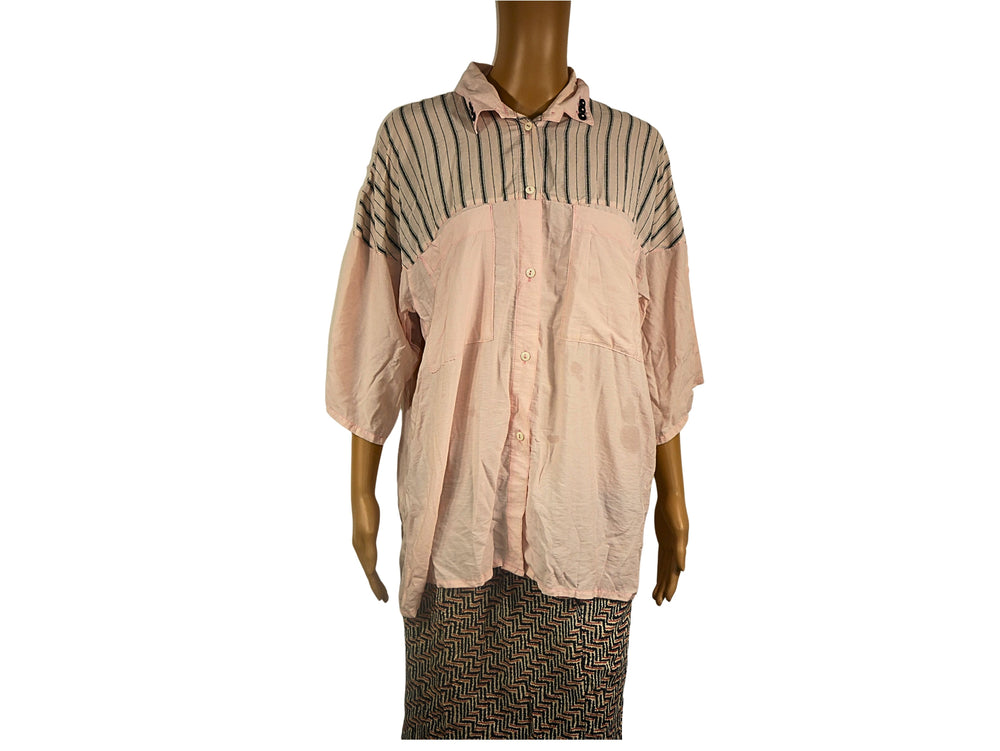 Vintage shirt with half-length sleeves and black and pink stripes