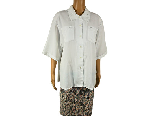 Vintage white blouse with embroidered collar