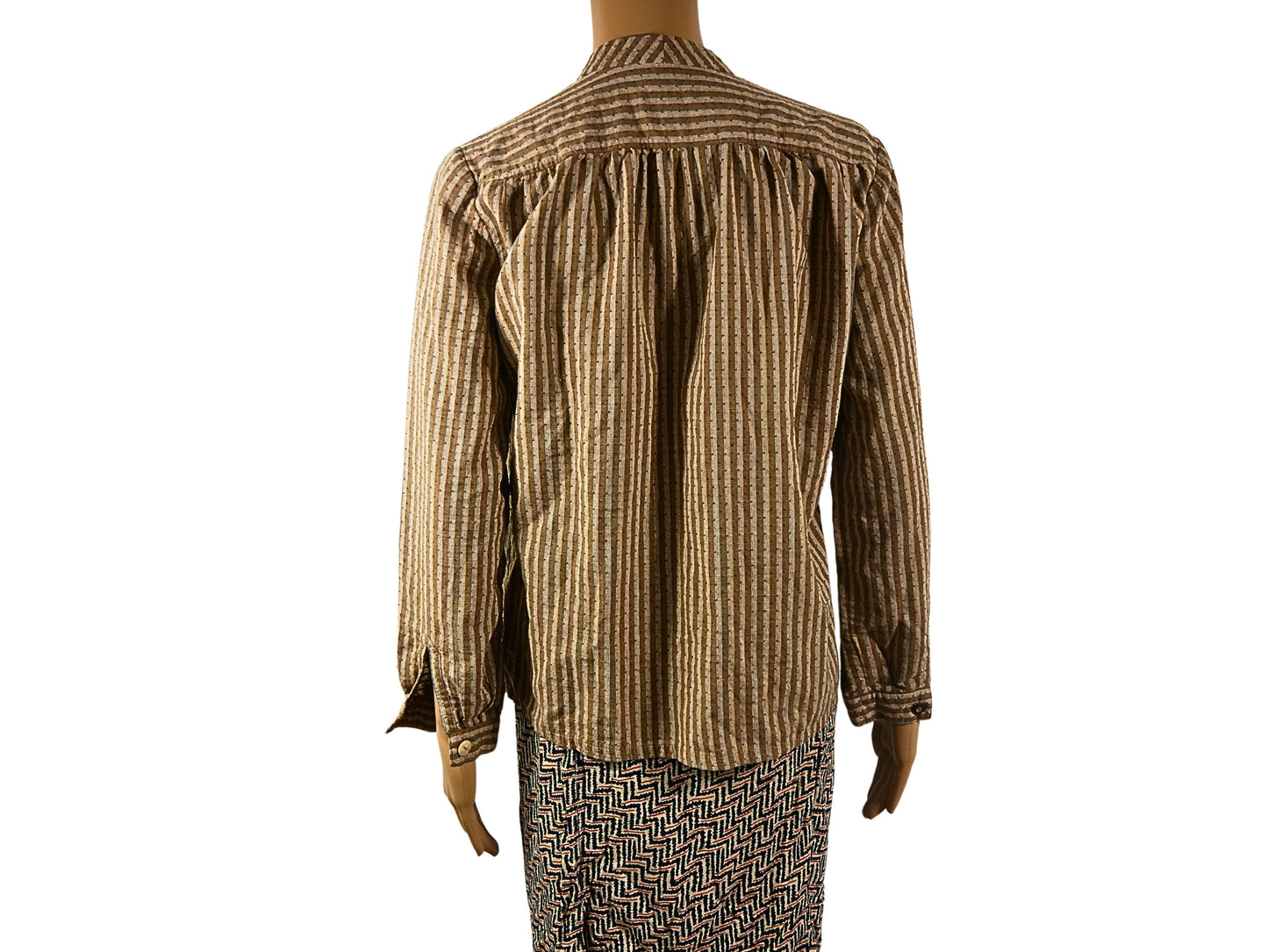 Vintage long sleeve blouse with pockets