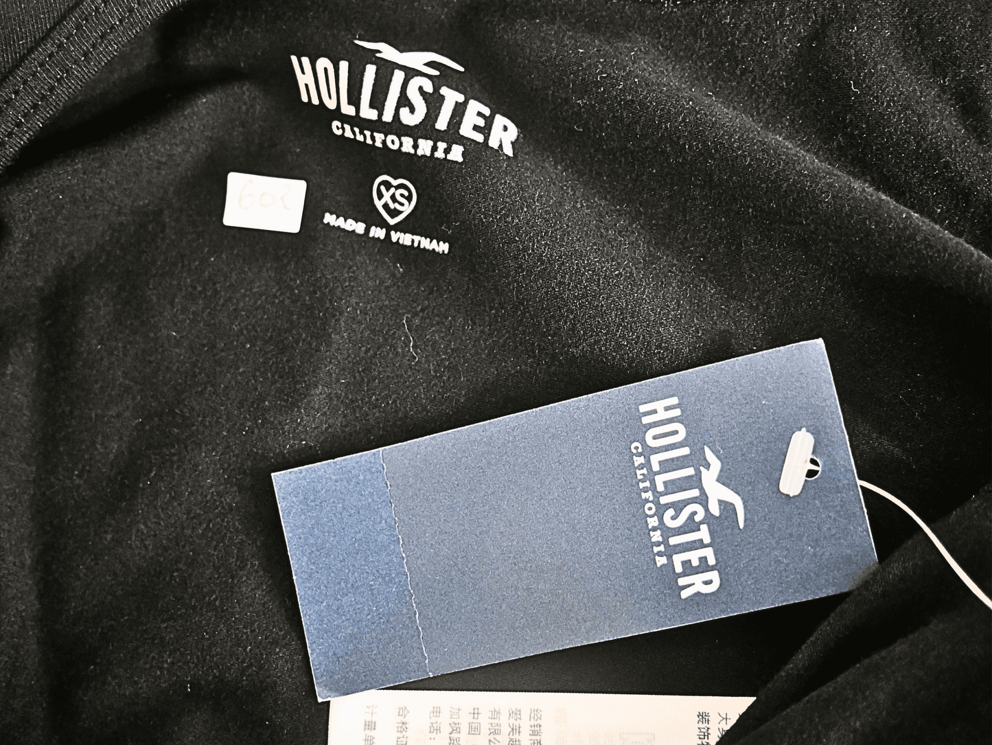 Hollister Women's Sleeveless Crop Top