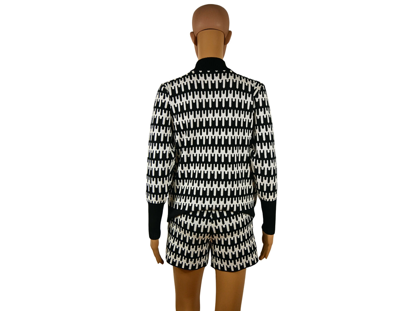 Ensemble pull et short en maille noir et blanc