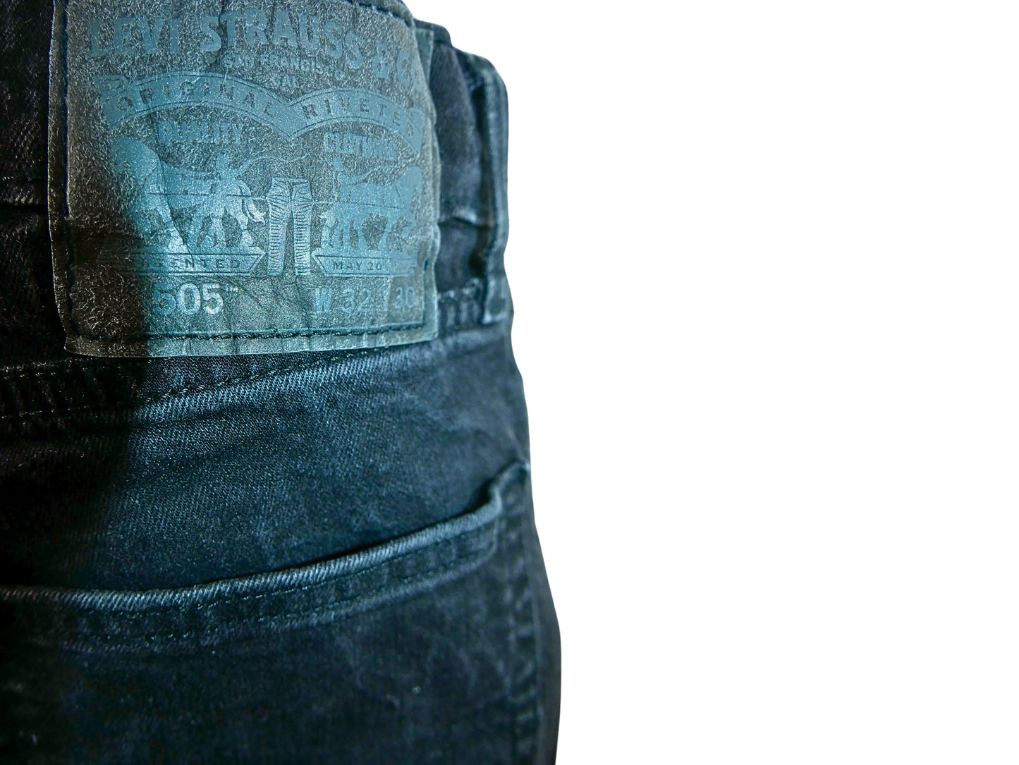 Jean noir vintage Levi's original 505 pour femme
