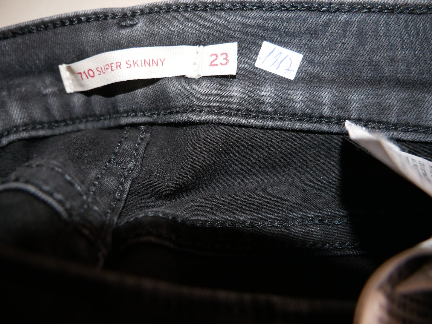 Jean slim noir pour femme Levi's