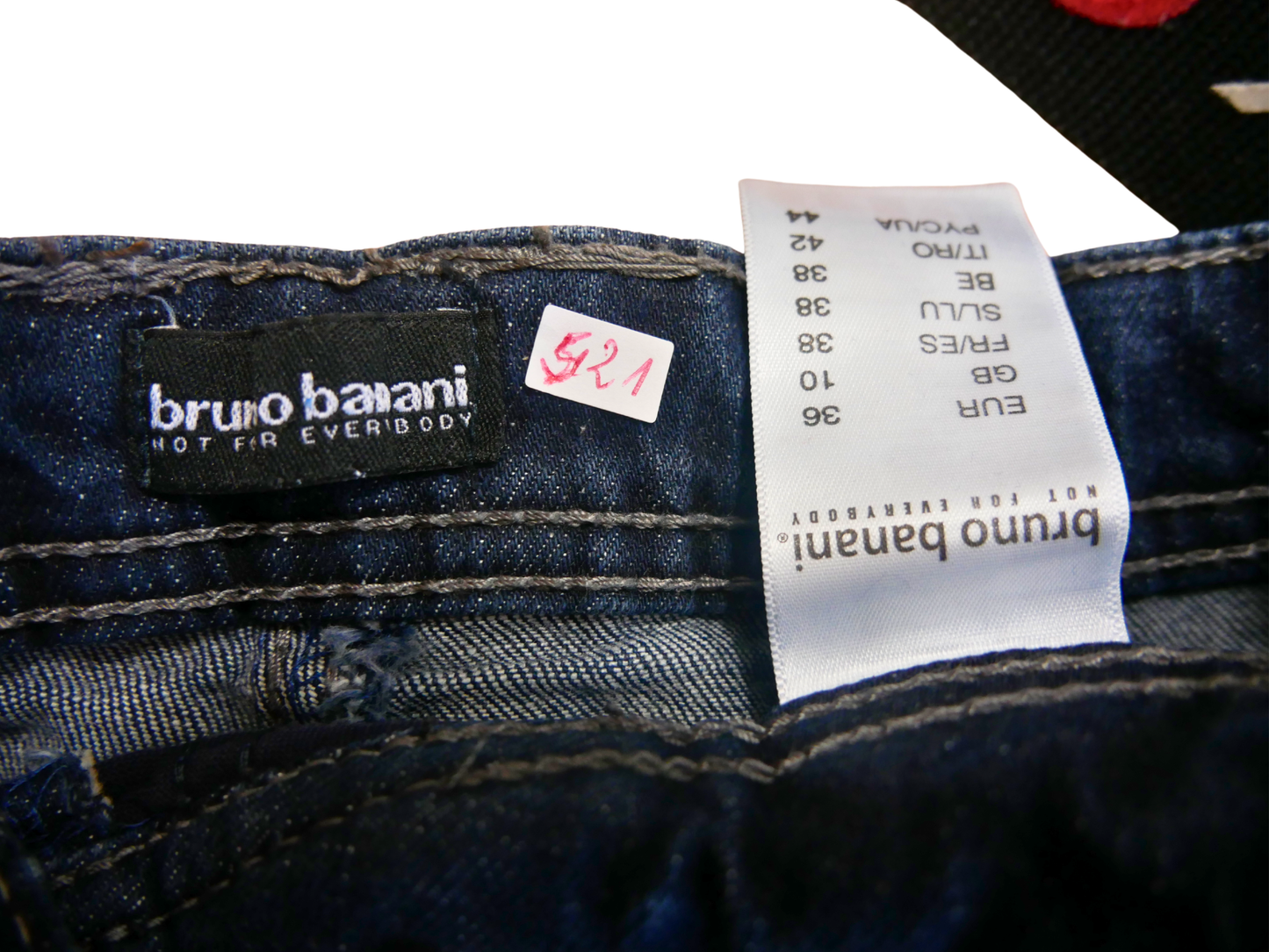 Jean Femme Bruno Banani Coupe Droite Bleu Foncé Taille FR38