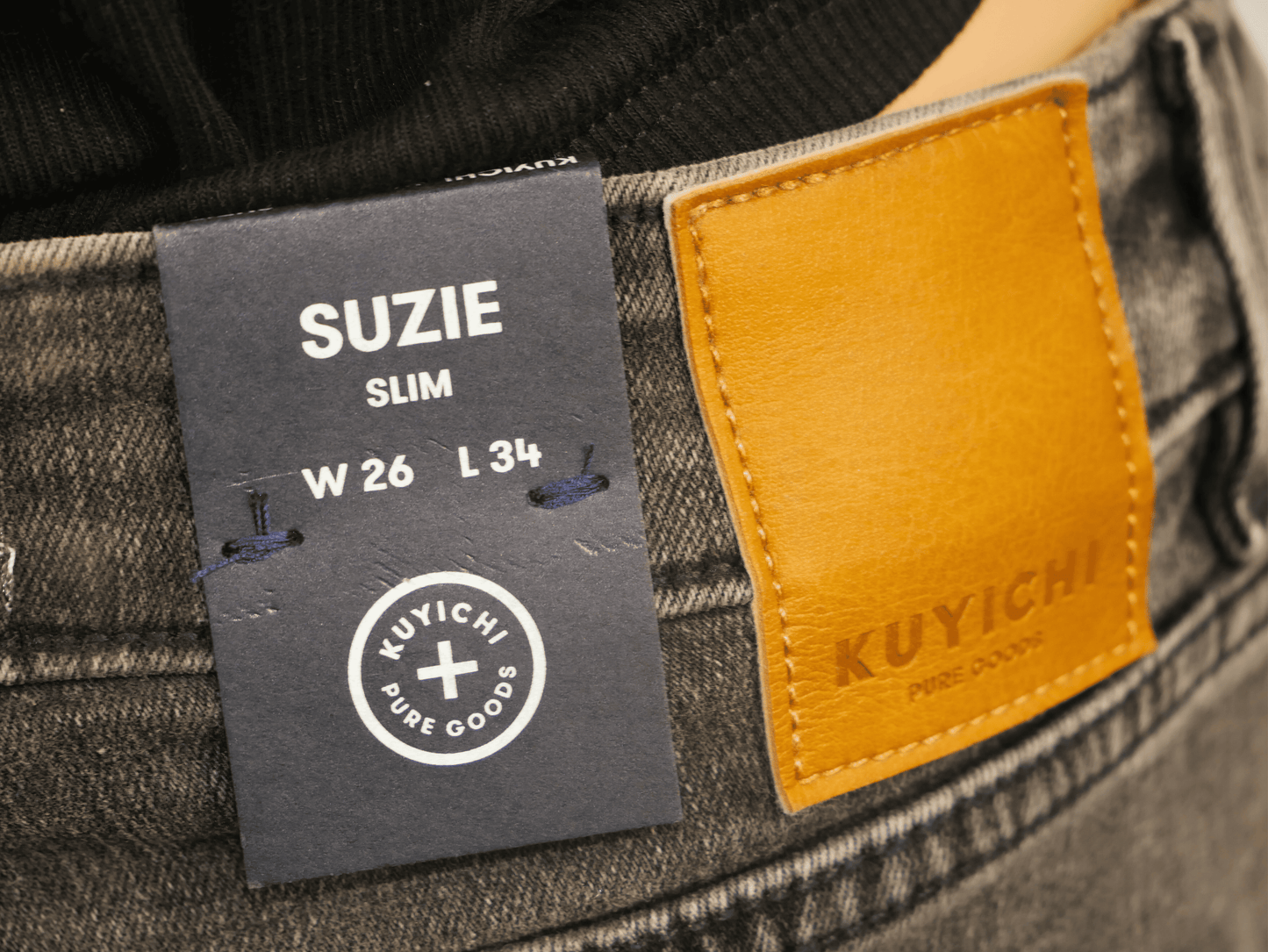 Jean slim noir délavé femme | KUYICHI W26 L34 respectueux de l'environnement