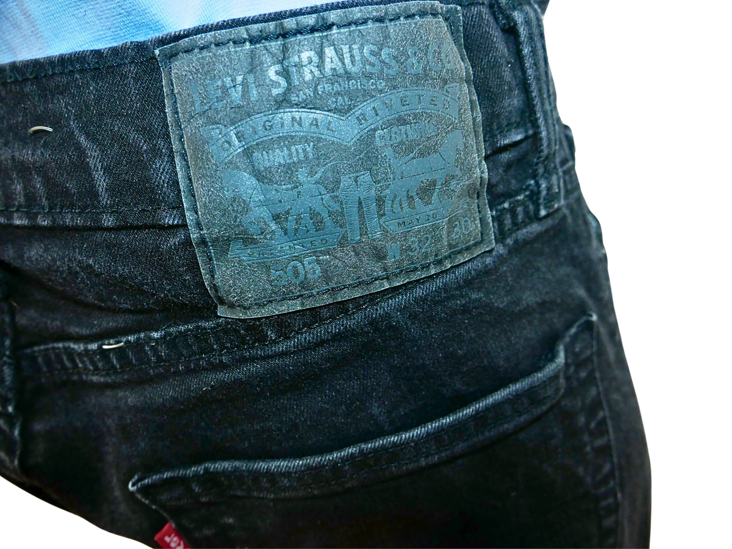 Jean noir vintage Levi's original 505 pour femme