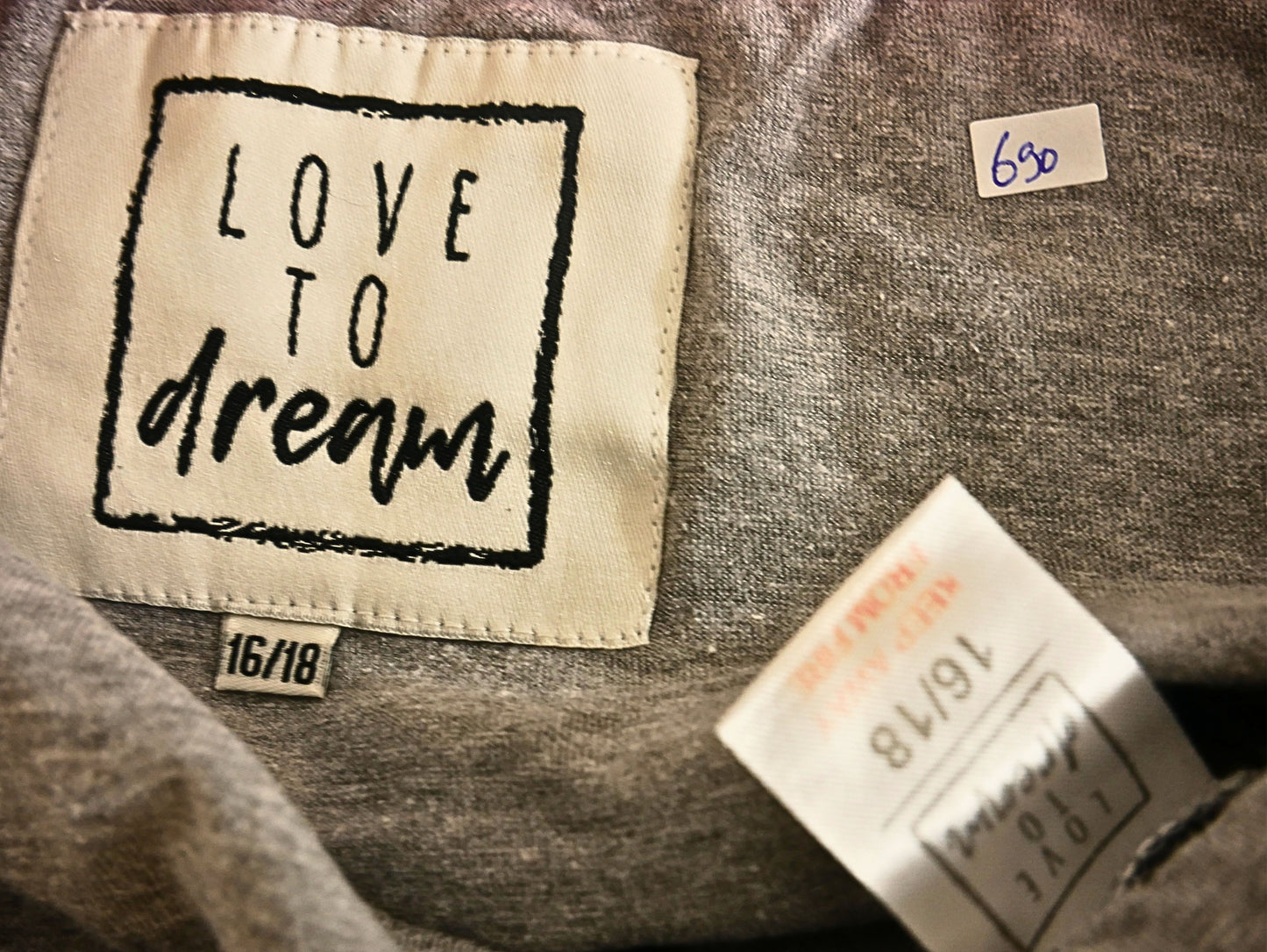 T-shirt gris imprimé Love to dream pour femme