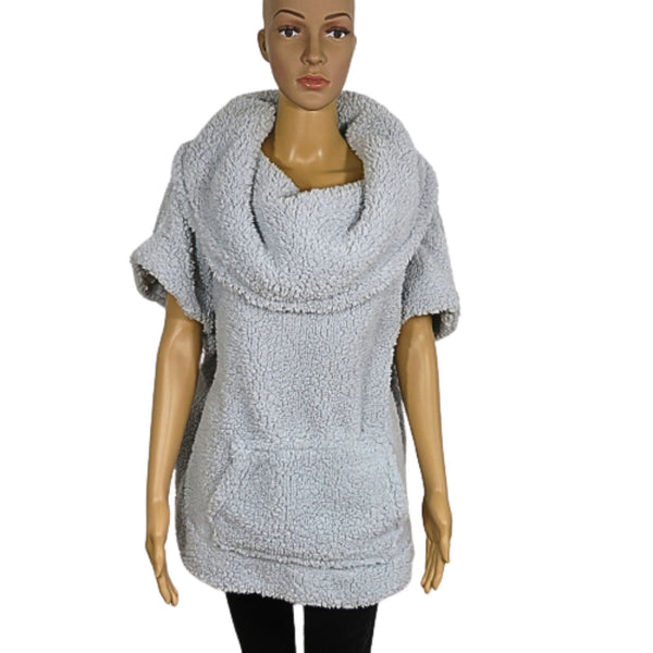 MASQ LOUNGEWEAR Sherpa Poncho