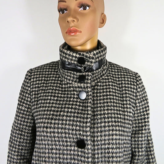 Check pattern winter coat