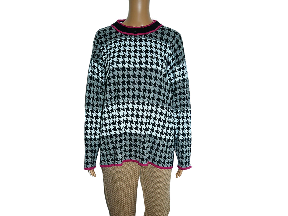 Women's Houndstooth Print Knit Sweater