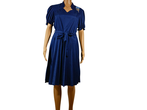 Vintage blue dress tied at the waist