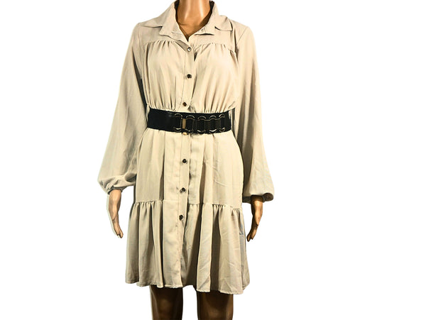 Short beige buttoned dress with belt