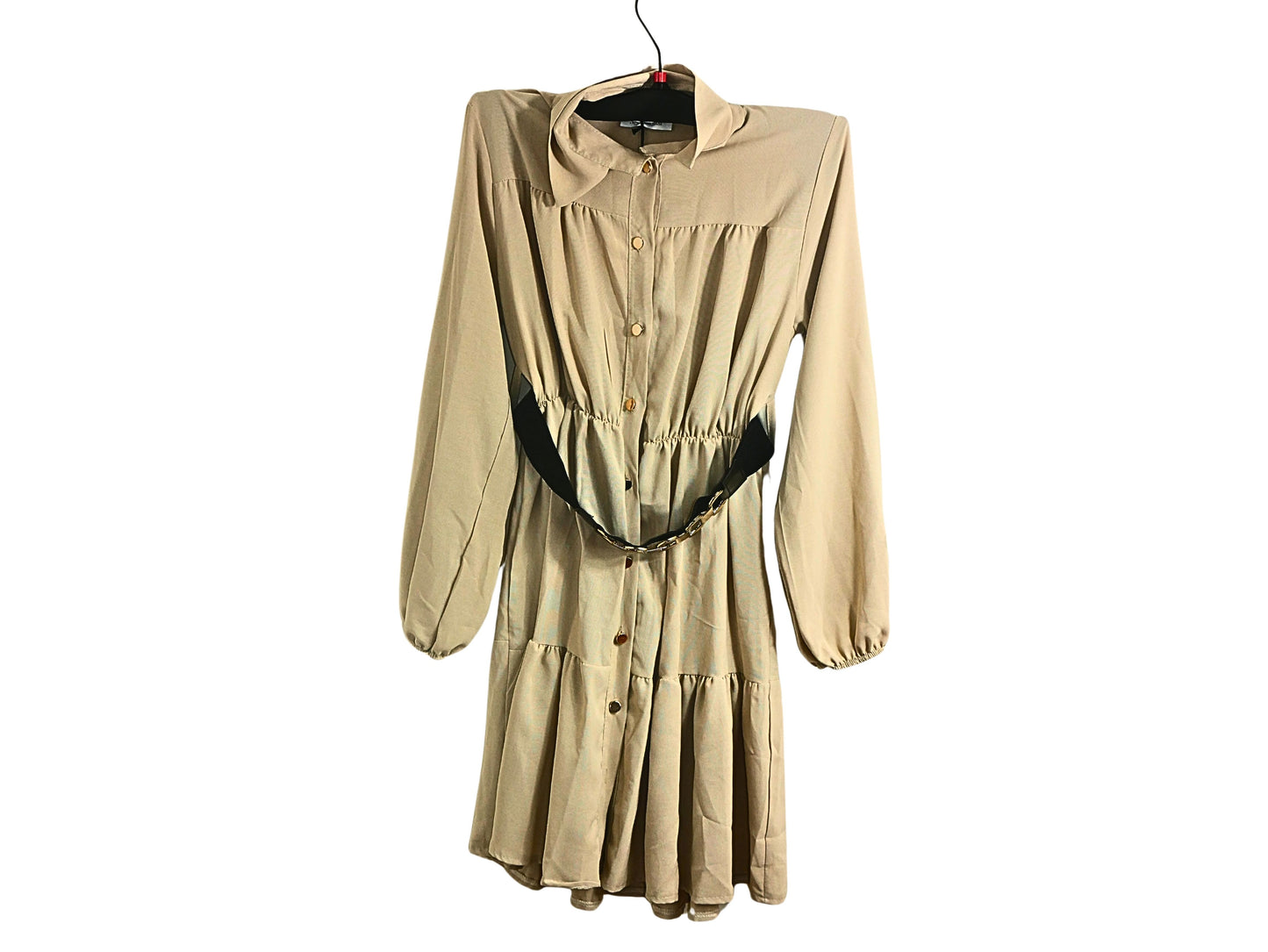 Robe courte boutonnée beige avec ceinture